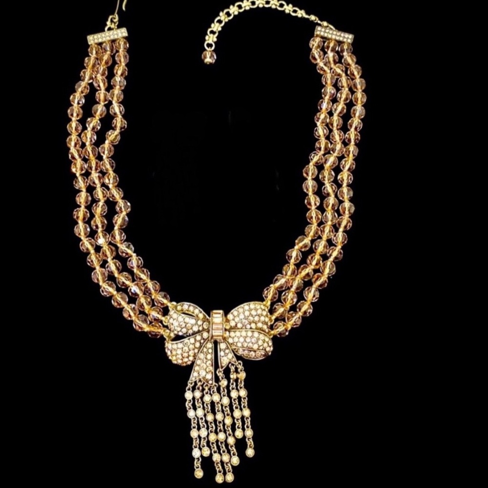 Heidi Daus “Haute BOW” Elegant Gold and Silver Necklace